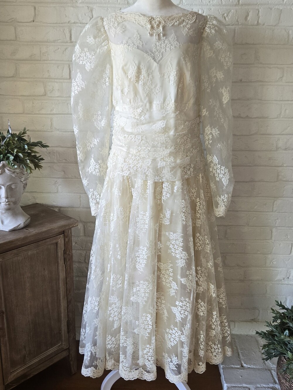 Vtg 80s Cream Floral Lace Tea Dress With Bow Detail, Flowy, Wedding, M/L